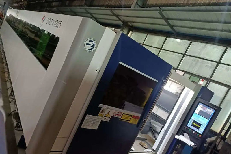 奔騰激光切割機12KW